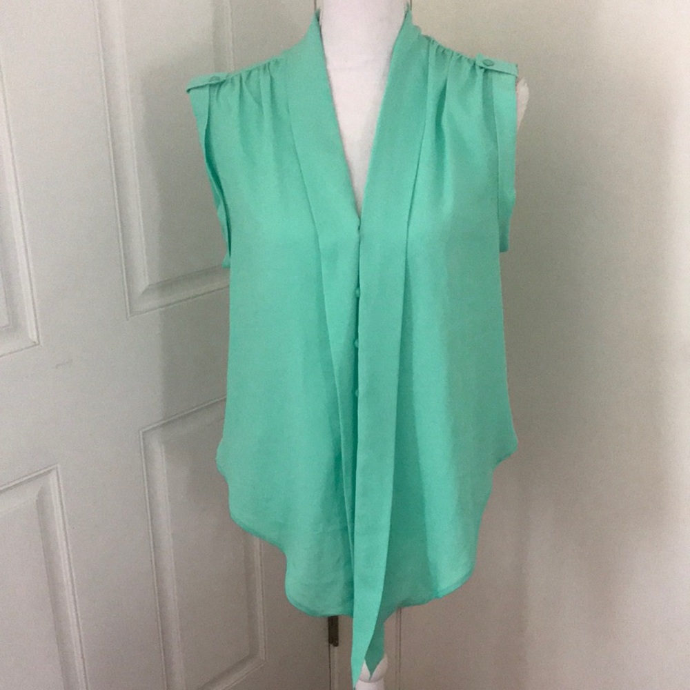 “Candies” Sleeveless Blouse!